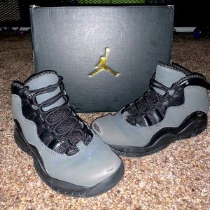 Boys Jordan 10 Retro - Size 1